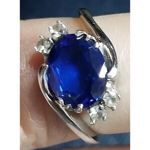 10KT White Gold Ring Synthetic Sapphire 4 cubic zirconia‎ Signed Halo Size 6.5